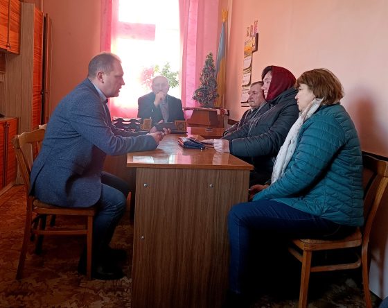 Сьогодні міський голова Василь Андрієшин та заступник міського голови Володимир Чуйко провели виїзний прийом громадян в с. Коростовичі